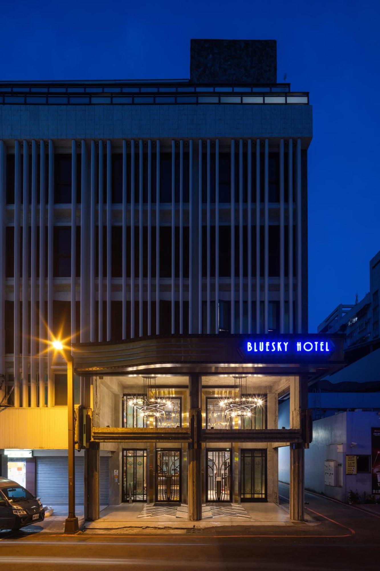 Bluesky Hotel Taichung Exterior photo