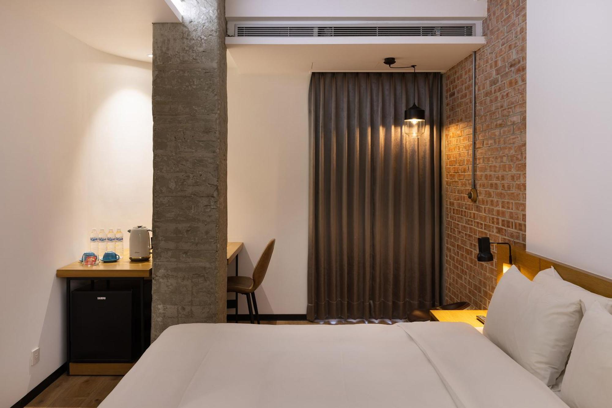 Bluesky Hotel Taichung Exterior photo