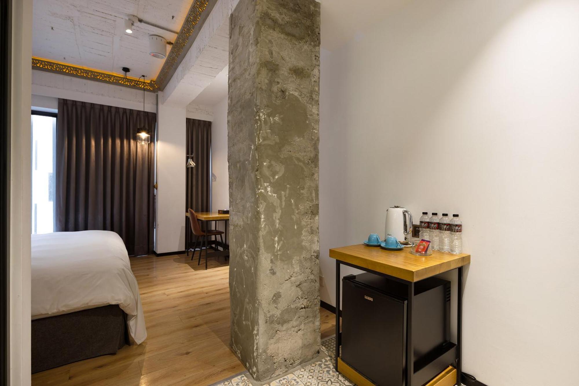 Bluesky Hotel Taichung Room photo